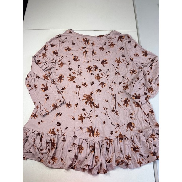 LOGO Lori Goldstein Women's Floral Print V-Neck Ruffle Hem 3/4 Sleeve Top - Picture 11 of 11